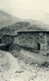A house in Shoshi (Photo: Carleton Coon 1929).