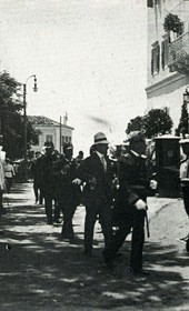 MSG031: Durrës: The Austro-Hungarian envoy, Heinrich Ritter Löwenthal von Linau (1870-1915), leaving the konak with his officials, spring of 1914 (Marquis di San Giuliano Photo Collection).