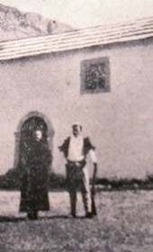 B019: “Father Joachim Sereti and Zef Doda in front of the Catholic parish church at Selca” (Photo: Alexandre Baschmakoff, September 1908).