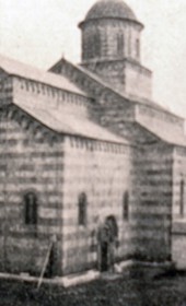 B034: “Church of Saint Kral in Deçani” (Photo: Alexandre Baschmakoff, September 1908).