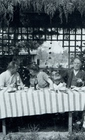 Hugo Bernatzik (second from left) and friends in Kosovo (ca. 1929).