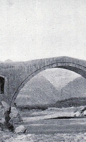 AD089: "Mes Bridge [Ura e Mesit] over the Kir River" (Photo: Alexandre Degrand, 1890s).