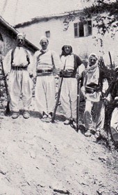 Jäckh034: "Albanian notables from the Hoti tribe in Traboina" (Photo: Dr E. Schulz, Hamburg, ca. 1910).
