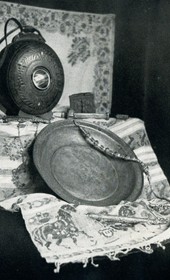 EVL057: Traditional handicrafts from Kruja (Photo: Erich von Luckwald, ca. 1936).