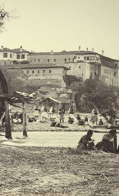Josef Székely VUES IV 41083
Sweti-Naum: Kloster am See von Ochrida. Nordansicht. Ende September 1863
